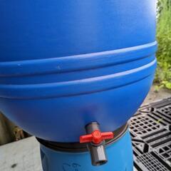 雨水タンク130L青コック付きの画像