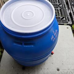 雨水タンク130L青コック付きの画像