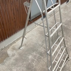 アルミ三脚脚立の画像