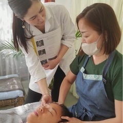 バリ島ウブドでドライヘッドスパセラピストになるの画像