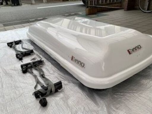 ルーフボックス　INNO