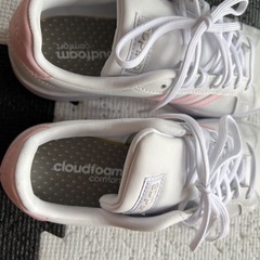 adidas　スニーカーの画像
