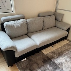 16日までに受け取り希望でソファあげます！