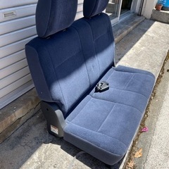 あげます。無料。車用リアシート「ベンチタイプ」折り畳み可能