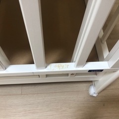 カトージ　ベビーベッドの画像