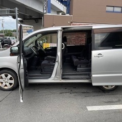 低走行 5万キロ‼️月々1.1万円〜分割払い可❗️車検2年付き！大人気☆ニッサン セレナハイウェイスター ☆8人乗り☆HDDナビ☆TV・DVD視聴可☆ウィンカーミラー☆便利な両側スライドドア付き☆ バックカメラ♪ドラレコ付きのフル装備☆車内広々三列シート☆事故修復歴無し☆‼️の画像