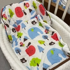 カトージ　ベビーベッドの画像