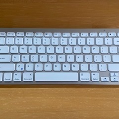 【７/２１まで】Anker ウルトラスリム ワイヤレスキーボード＆専用ケース　セットの画像