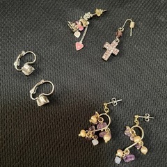 ピアス