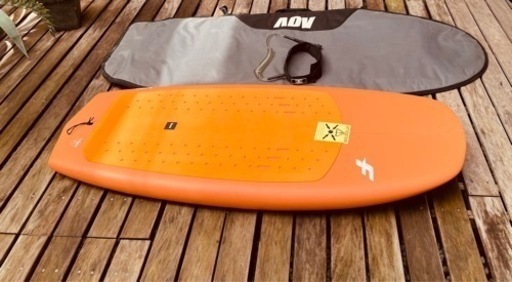 【美品】ウィングフォイルボード　エフワン《F-ONE Rocket》ロケット 5.4　カバー付き