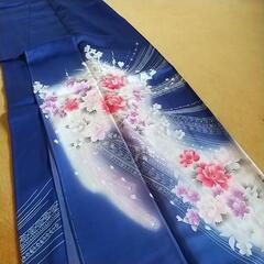 青い着物の画像