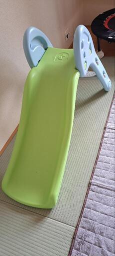 １家に1台、滑り台