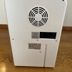 ポータブル冷蔵庫の画像