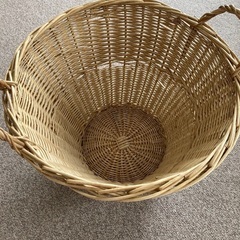 籐のバスケットの画像