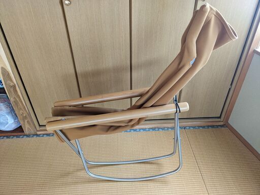 ニーチェアX ロッキング ナチュラルキャメル　とてもきれいです