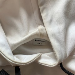 converse パーカーの画像