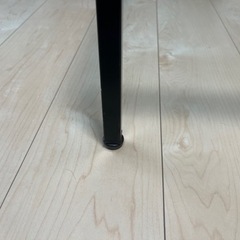 頑丈ガラステーブル譲ります【使用感あり】※8月中に引き取り手いなかった場合処分します。の画像