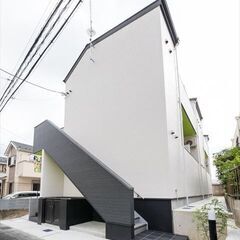 🉐初期費用１２万円🙂松戸駅徒歩１３分！築浅ＢＴ別デザイナーズで家...
