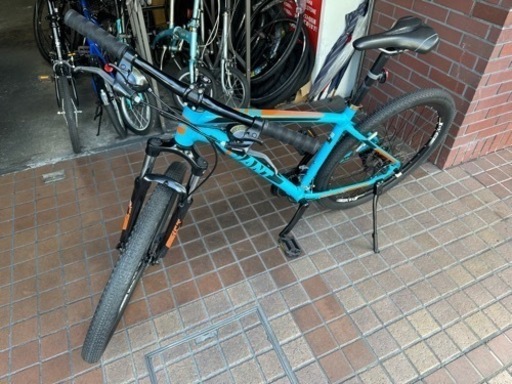 GIANT　軽量アルミフレーム　サスペンション付き　3×7speed