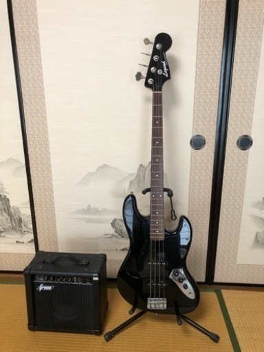 エレキベース