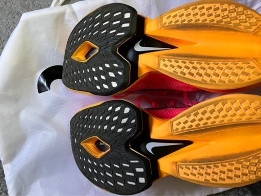 NIKE ALPHAPLY NEXT%2