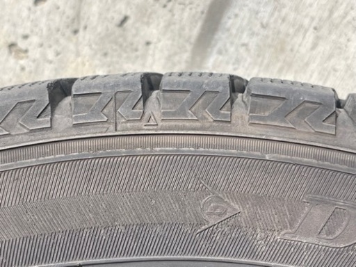 スタッドレスタイヤ　205/55R16 2021年　ヴォクシー