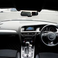 【自社ローン】 🔥 アウディ　A4アバント 2.0 TFSI SラインPKG  🔥 【独自審査の提携ローン120回OK】の画像