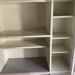 食器棚　白　コンセント2つ付き　の画像