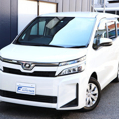 トヨタヴォクシー Ｘ　ワンオーナー　禁煙車　パワースライドドア　...