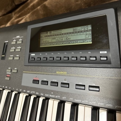 YAMAHA シンセサイザー　QS300