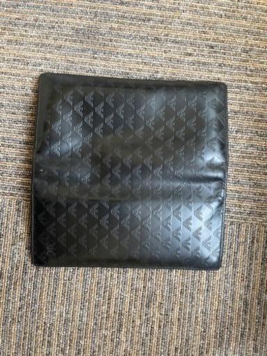 EMPORIO ARMANI 長財布 中古