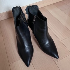 本革ブーツの画像