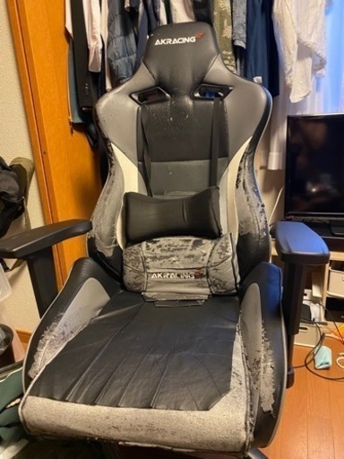 ゲーミングチェア　AKRACING