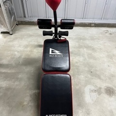 シットアップベンチ　腹筋　トレーニング