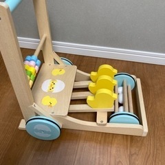 カタカタ　手押し車の画像