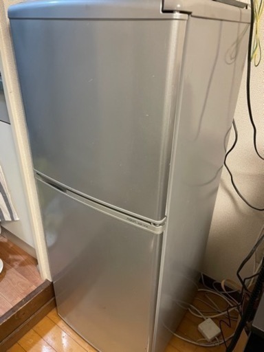 冷蔵庫 アクア AQR141A