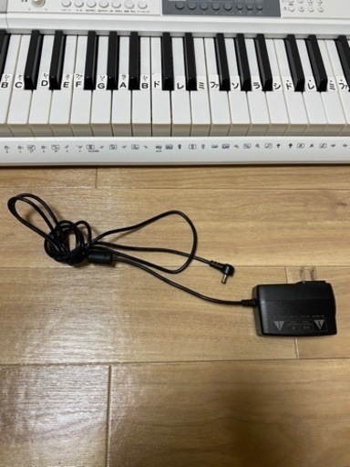 電子ピアノ　　LK516  値下げしました！