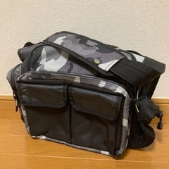 ダイワ　フィッシングショルダーバッグ