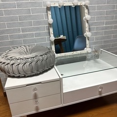 ドレッサー【白】