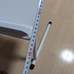 昇降デスクの画像