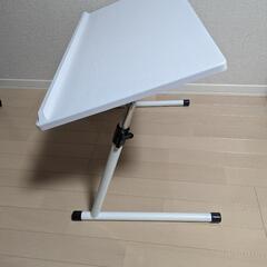 昇降デスクの画像