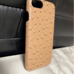 iPhoneケース　オーストリッチ革　ベージュの画像