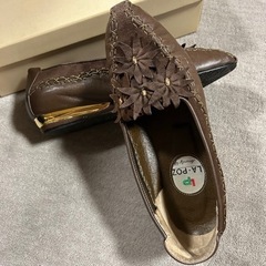 LA・POZ  本革　フラットシューズ/23.5cm EEの画像