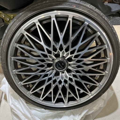 ロクサーニ　パヴォーネ　19インチ　8J ET45