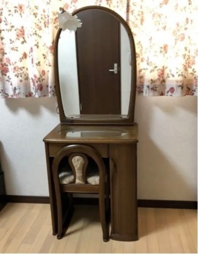 ドレッサー【椅子は別売りです】 ドレッサーの椅子買い替え交換用 鏡台はそのままチェアーのみ買い替えに。