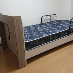 シングルベッド2年使用マット付（フランスベッド）1台