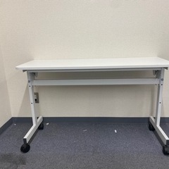 お値下げした！シンプルフォールディングテーブル　会議テーブル  幅120cm×奥行き45cm×高さ70cmの画像