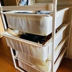 IKEAスチール、布製引き出し付きラックの画像