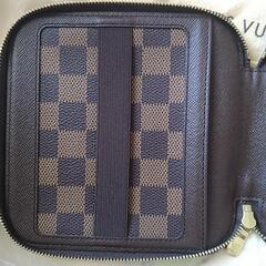 期間限定　激レア　新品同様　半額　LOUISVUITTON　ルイ ヴィトン
ダミエ・オーガナイザーオラフ
 

定価10万の画像