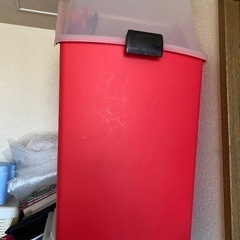 衣装ケース2個の画像